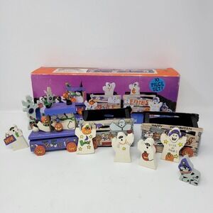 Kookie Spookies Halloween 10-Piece Handpainted Wood Tablepiece‎ Train Set